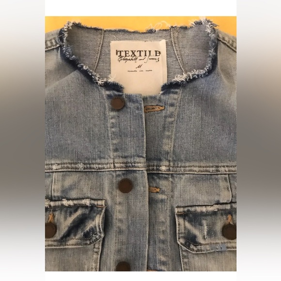 Elizabeth and James SID Distressed Stretch-Denim Jacket ASO Selena Gomez Size M - Picture 10 of 12